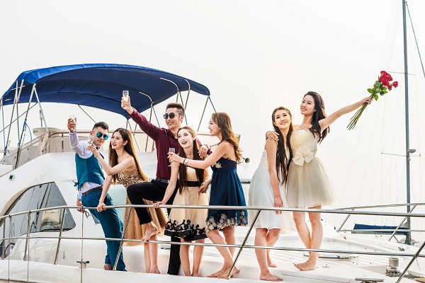 三亞租游艇3小時(shí)出海如何玩得更好